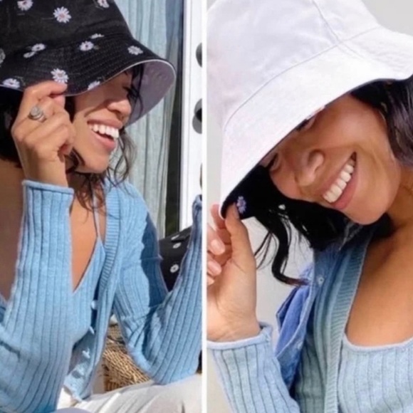 Alice + Olivia Accessories - ⭐️Quick Sale⭐️Alice + Olivia - Reversible Bucket Hat by Stacey Bendet